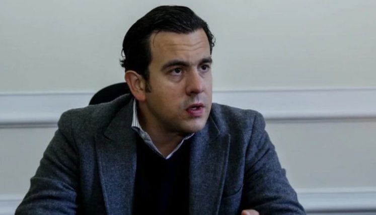 RODRIGO LARA