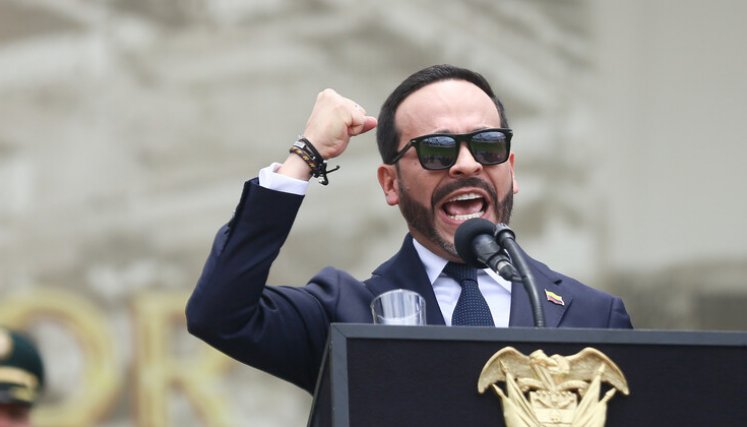 De la Espriella arremete contra la Paz Total durante posesión de nueva cúpula militar