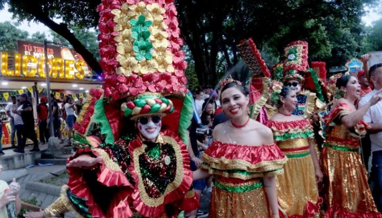 El Carnaval de Barranquilla también estuvo presente en la Feria de Cúcuta/Foto: Carlos Ramírez/La Opinión