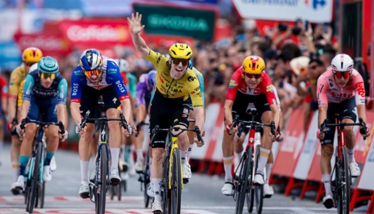 Matthew Brennan (Visma Lease) volvió a hacer de las suyas en la etapa 17 de la ronda española.