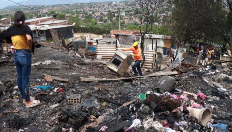14 familias se vieron afectadas en Cumbres del Norte.