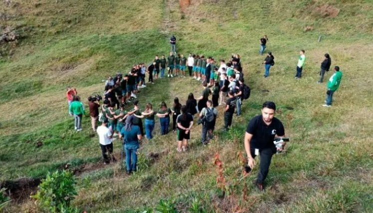 ntre lágrimas y recuerdos: Chapecoense volvió al lugar donde perdió a 71 de los suyos