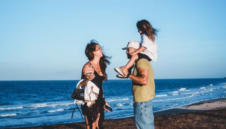 Video: Greeicy y Mike Bahía sorprendieron al mostrar por primera vez el rostro de su hijo
