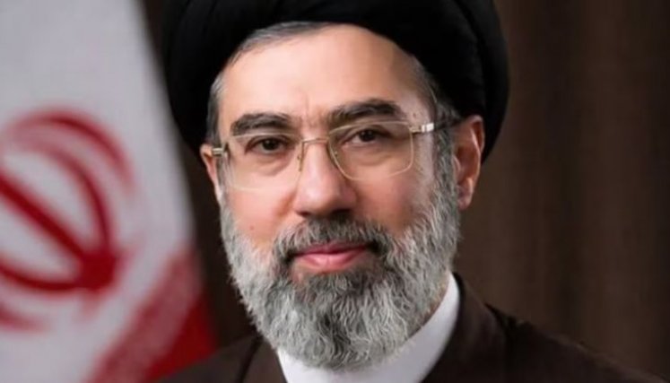 Líder supremo de Irán amenaza con expulsar a EE. UU. e Israel del mar Arábigo