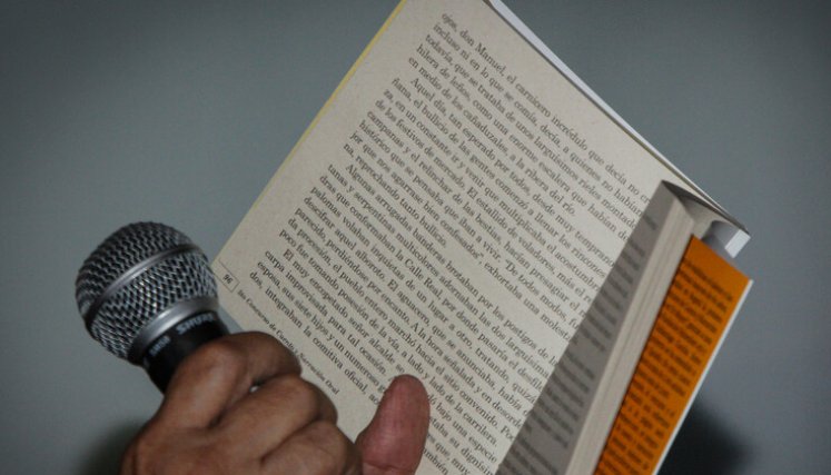 Personas mayores de 55 años podrán contar sus historias en una escuela virtual gratuita