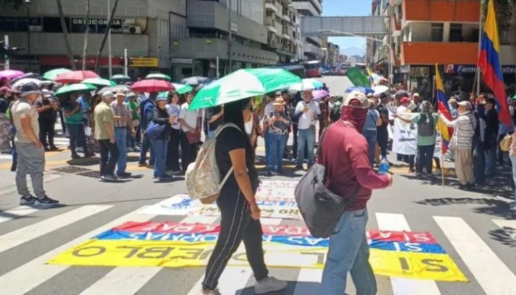 Demandan decreto de Abelardo De La Espriella que regula la protesta social