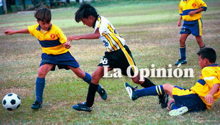 James Rodríguez, Cúcuta, 2002. 