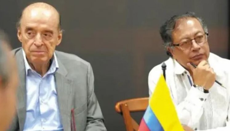Álvaro Leyva toca la puerta de la justicia de EE. UU. con documentos y testigos contra Gustavo Petro