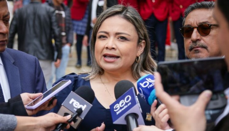 LINA GARRIDO 