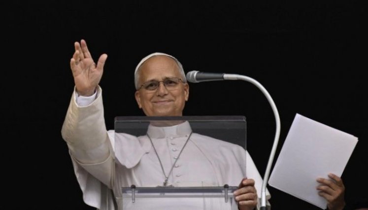 PAPA REAPARECE PARA ÁNGELUS EN EL VATICANO: "RETOMARÉ GRADUALMENTE MI ACTIVIDAD"