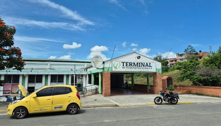 El secretario de Movilidad y Tránsito de Ocaña ofrece disculpas por estar involucrado en una gresca en la Terminal de Transportes.