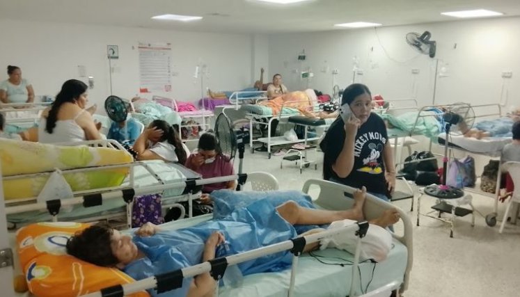 La sobreocupación supera el 400% en el Hospital Erasmo Meoz/Foto: Carlos Ramírez/La Opinión