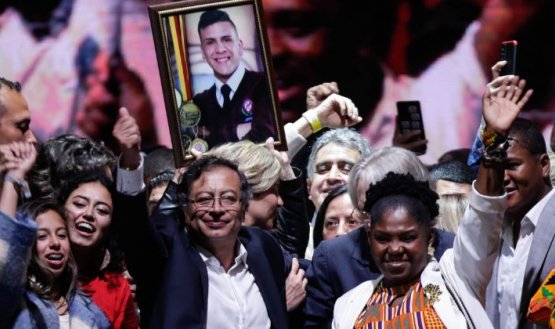 CAMPAÑA PETRO. 
