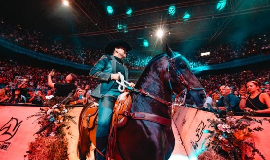 Yeison Jiménez y su caballo. Foto: Colprensa.