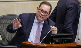 Presidente del Senado frena a Petro por solicitud de control a congresistas