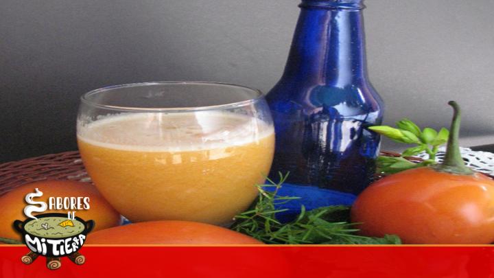 Jugo de tomate de árbol