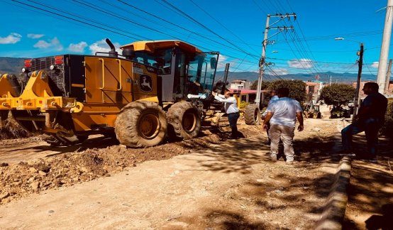 En el populoso sector de Simón Bolívar se adecuarán las redes hidrosanitarias para extender la capa asfáltica.