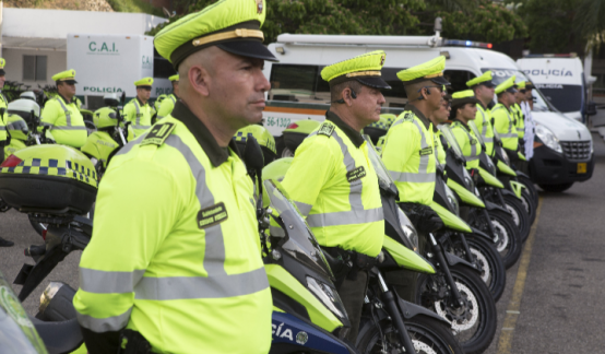 Agentes de tránsito.