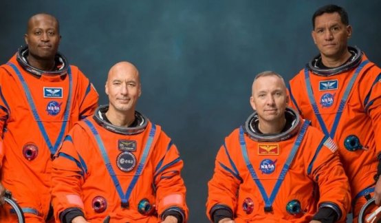 La Nasa elige la tripulación para la misión Artemis de 2027 para el aterrizaje a la luna