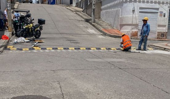 Increíble, inescrupulosos hurtan reductores de velocidad en el municipio de Ocaña.
