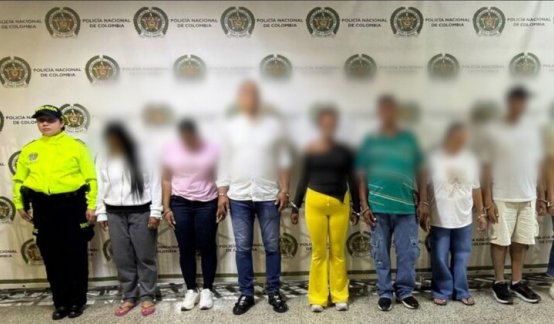 Desmantelan red que usaba huellas falsas para quedarse con subsidios del Estado