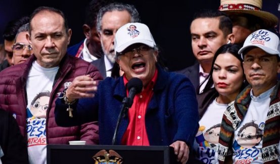 PACTO HISTÓRICO. 