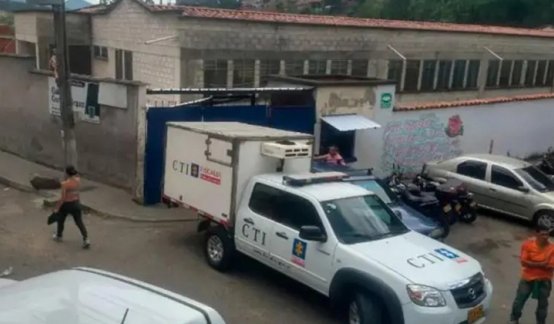 Ataque-armado-en-colegio-de-Medellín.