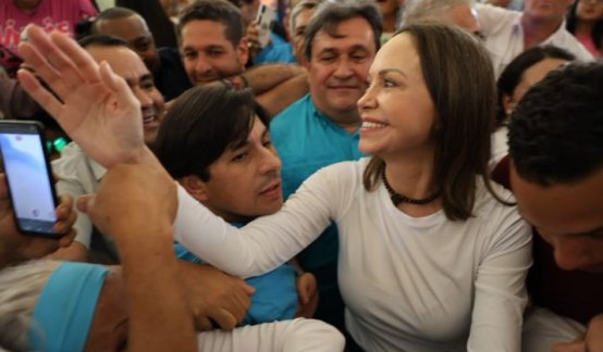 En su arribo a Venezuela, María Corina Machado fue ovacionada por sus seguidores./Foto: Cortesía