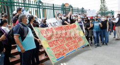 Plantón de docentes a las afueras de la Gobernación de Norte de Santander