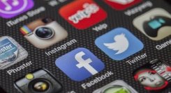 En el mundo, los internautas se conectan de media 6 horas y 54 minutos al día. /Foto: Cortesía
