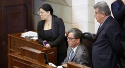 El ministro de Hacienda, Alberto Carrasquilla, en los debates en el Congreso de la reforma tributaria que el Gobierno presentó en 2018, antes de la pandemia. Aspira, según ha dicho, a mantener el apoyo que tuvo ese año con la nueva propuesta.