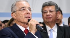 Álvaro Uribe Vélez.