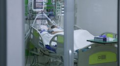 Pacientes COVID-19 positivos en la UCI.  Foto: Colprensa