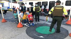 Buscan crear cultura ciudadana para respetar las normas de tránsito. / Cortesía/ La Opinión 