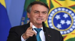 La ONG austriaca AllRise presentó una denuncia ante la Corte Penal Internacional (CPI) contra el presidente brasileño Jair Bolsonaro, por presuntos "crímenes contra la humanidad" por la deforestación de Amazonia./AFP