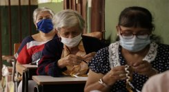 Colombia Mayor promueve talleres de manualidades. / Foto Cortesía.