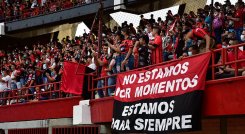 Hinchas del Cúcuta Deportivo en el estadio General Santander. 