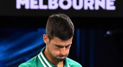 Novak Djokovic enfrenta problemas con Gobierno Australiano tras no vacunarse. 