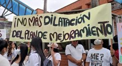 Las fuerzas vivas reclaman claridad meridiana sobre el manejo administrativo y financiero del Hospital Regional Emiro Quintero Cañizares durante la intervención de la Superintendencia Nacional de Salud. Si no existe una explicación concreta se estarán encadenando en las puertas del centro asistencial. / Foto: Cortesía / La Opinión 
