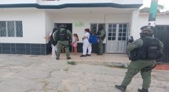 Una campaña puerta a puerta adelanta el equipo de vacunación para la aplicación de los biológicos. El objetivo es alcanzar la inmunidad de rebaño en esta zona del país.