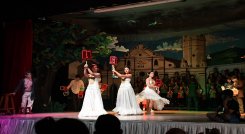 A través de un musical se reviven las costumbres navideñas en Ocaña.