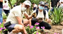 Donación de plantas de Asocarbonor.
