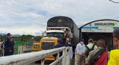 Auxiliares aduaneros tienen expectativas de que el flujo de cargamentos aumente en este segundo trimestre. Foto Anggy Polanco / La Opinión 