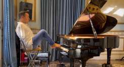 Cucuteño conquista a los españoles con música y arte./Foto: cortesía