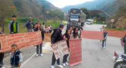 Bloqueo en la vía Ocaña-Cúcuta 