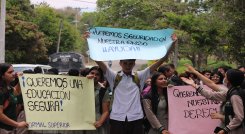 Las autoridades policiales tomaron las precauciones para que los supuestos ‘destechados’ no intenten nuevamente incursionar, de manera ilegal, en la propiedad privada. / Foto Cortesía