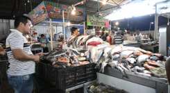 Venta de pescado en Cenabastos/Foto archivo