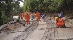 El 90% de las obras corresponde a placas huellas y también muros en gaviones, para facilitar los accesos a las veredas./ Fotos: Cortesía / La Opinión