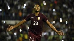 Salomón Rondón goleador de Venezuela.