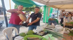 Con el firme propósito de fortalecer los ciclos cortos de comercialización se desarrolló el mercado campesino agroindustrial en Ocaña./ Foto: Cortesía